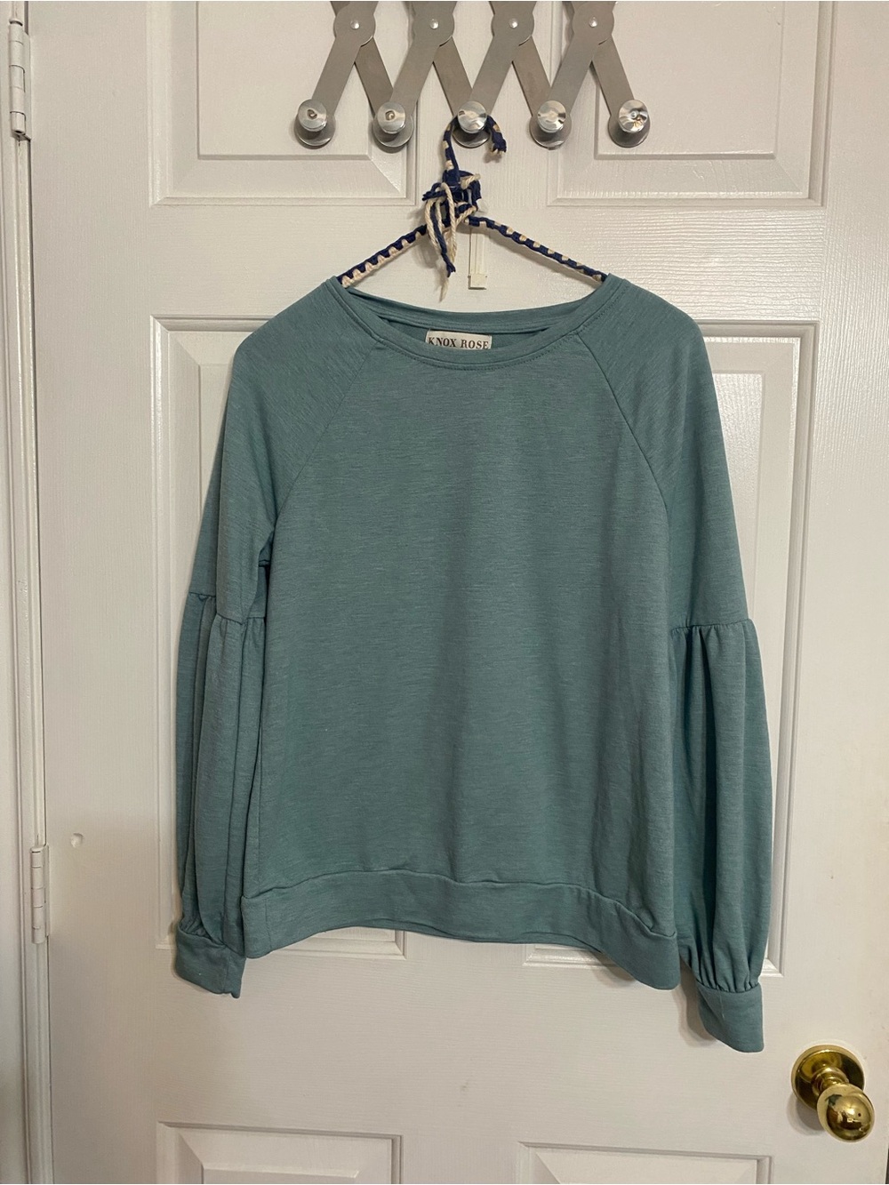 Knox Rose Dusty Sage Balloon Sleeve Pullover